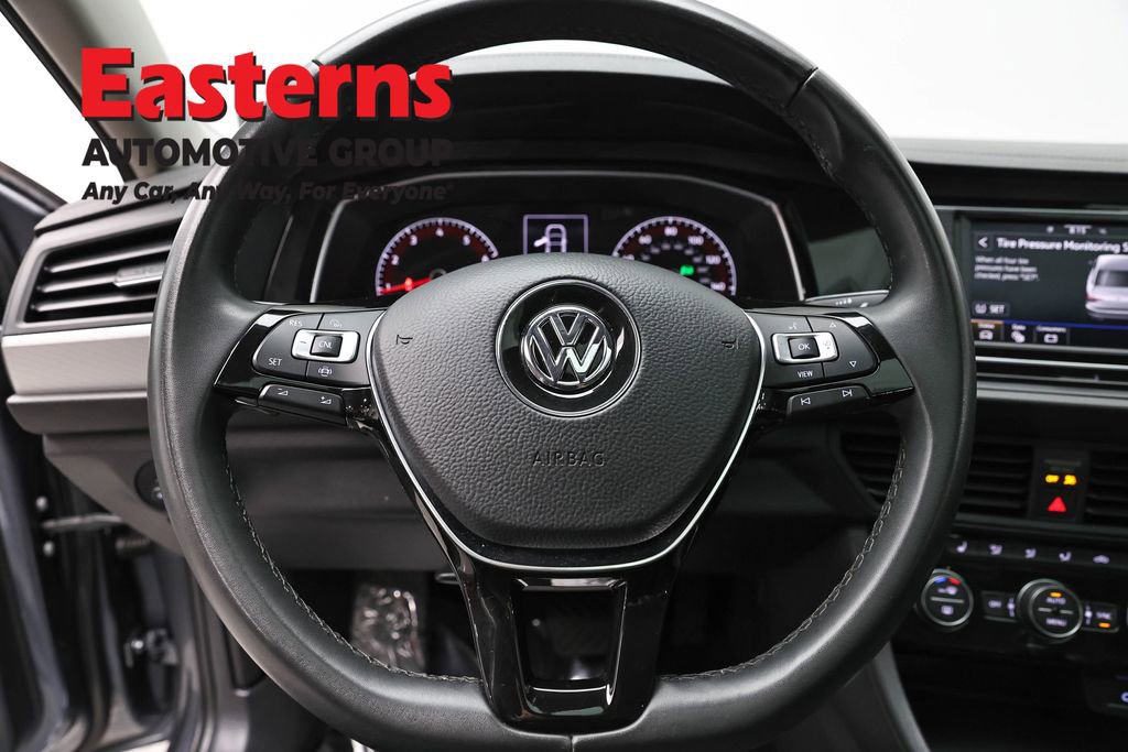 Used 2020 Volkswagen Jetta SE image 10