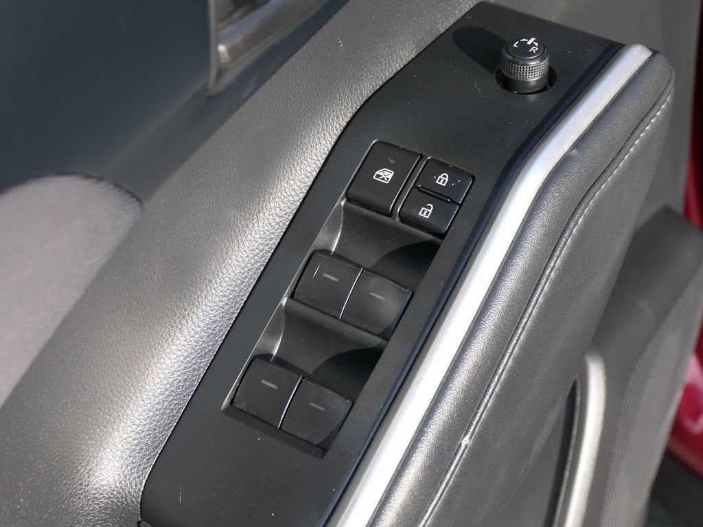 Used 2023 Toyota Highlander XSE image 13