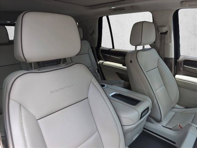 Used 2023 GMC Yukon Denali w/ LPO, Floor Liner Package AWD/4WD image 25