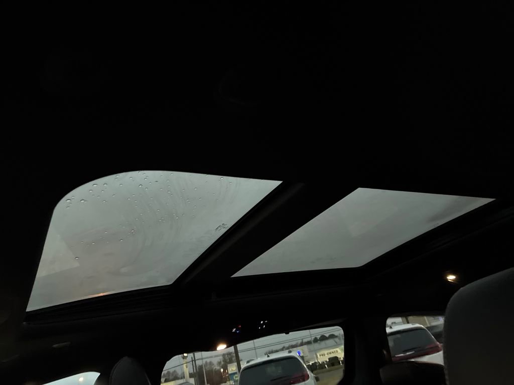 New 2026 Chrysler Pacifica Limited w/ Trailer Tow Group image 22