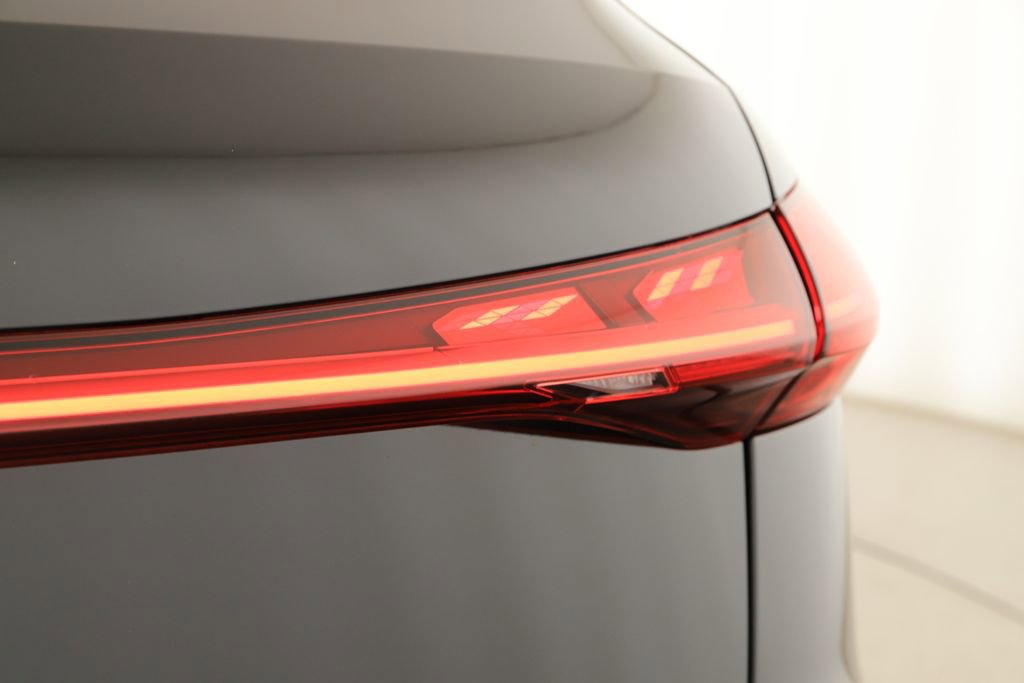 Certified 2025 Audi SQ5 Prestige image 33