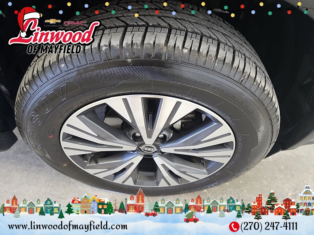 Used 2023 Nissan Rogue SV image 9