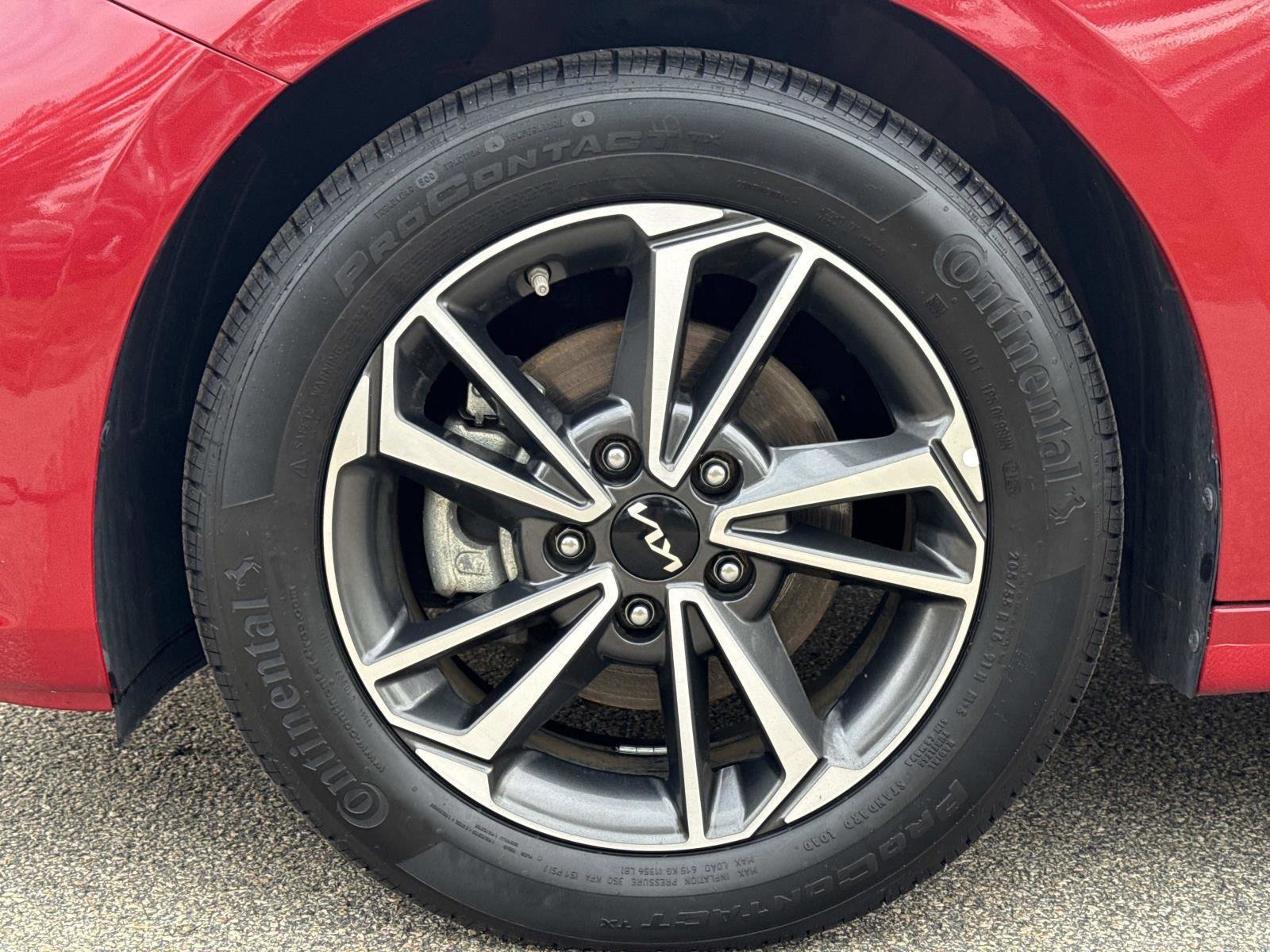 Used 2022 Kia Forte LXS image 9