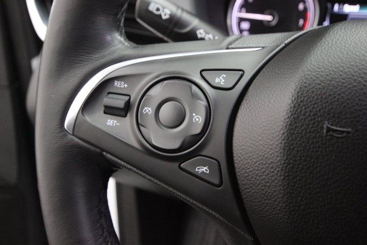 Used 2019 Buick Enclave Essence image 13