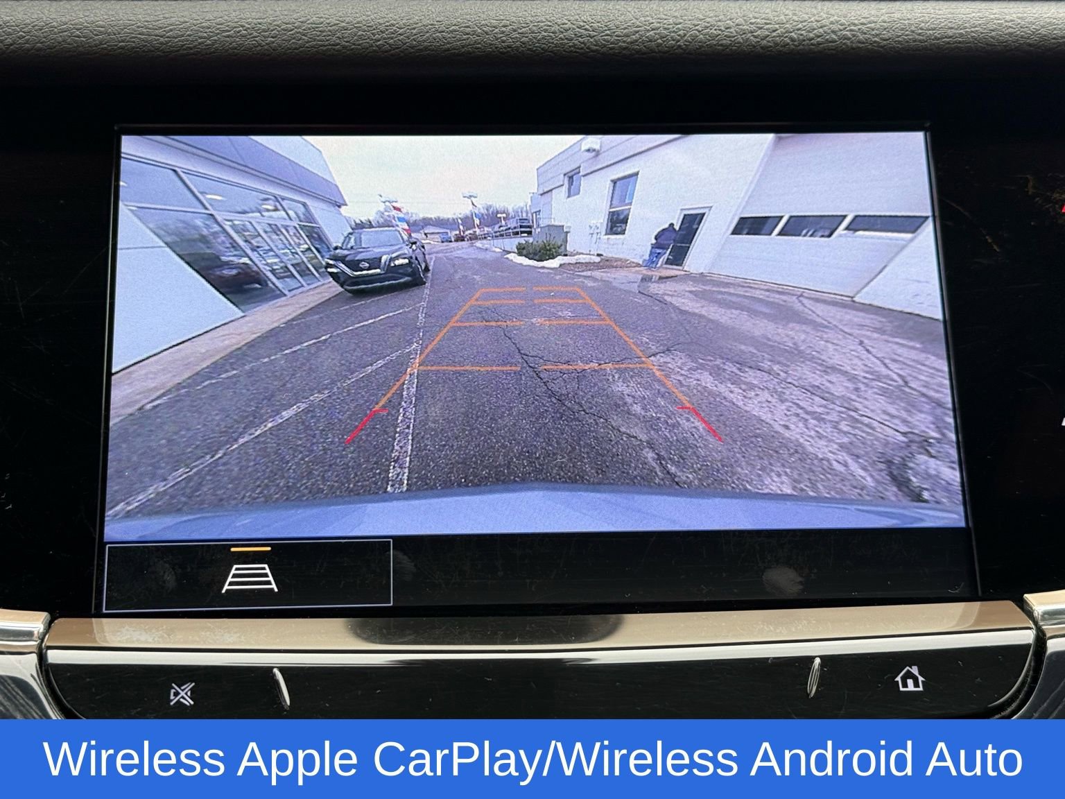 Used 2025 Cadillac XT6 Premium Luxury image 40