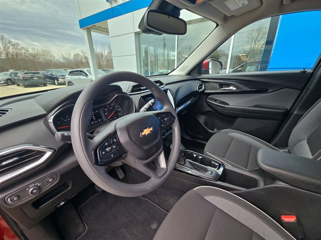 Used 2023 Chevrolet TrailBlazer LT w/ Convenience Package image 10