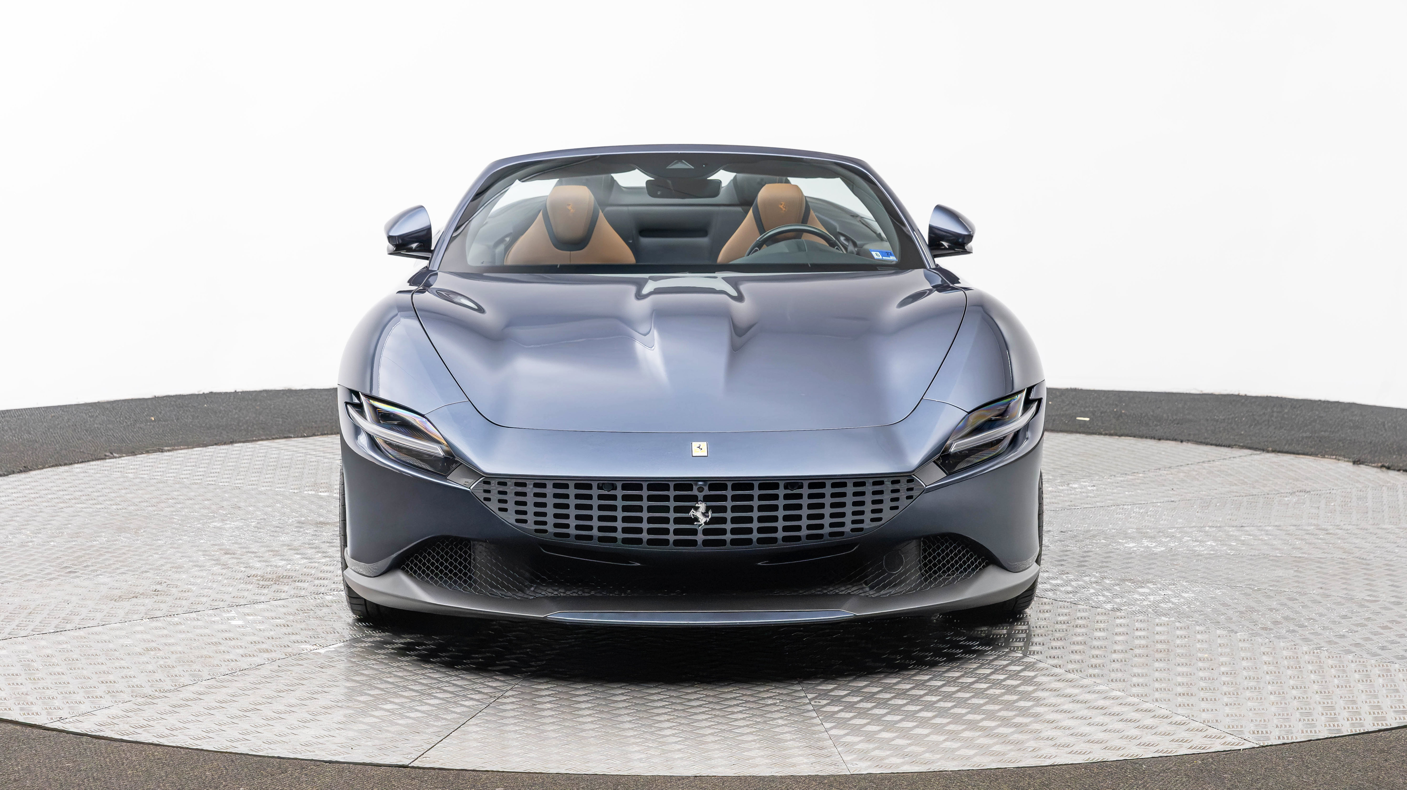 Certified 2024 Ferrari Roma Spider RWD image 10