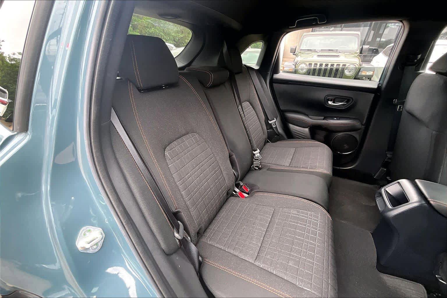 Used 2025 Honda HR-V Sport image 19