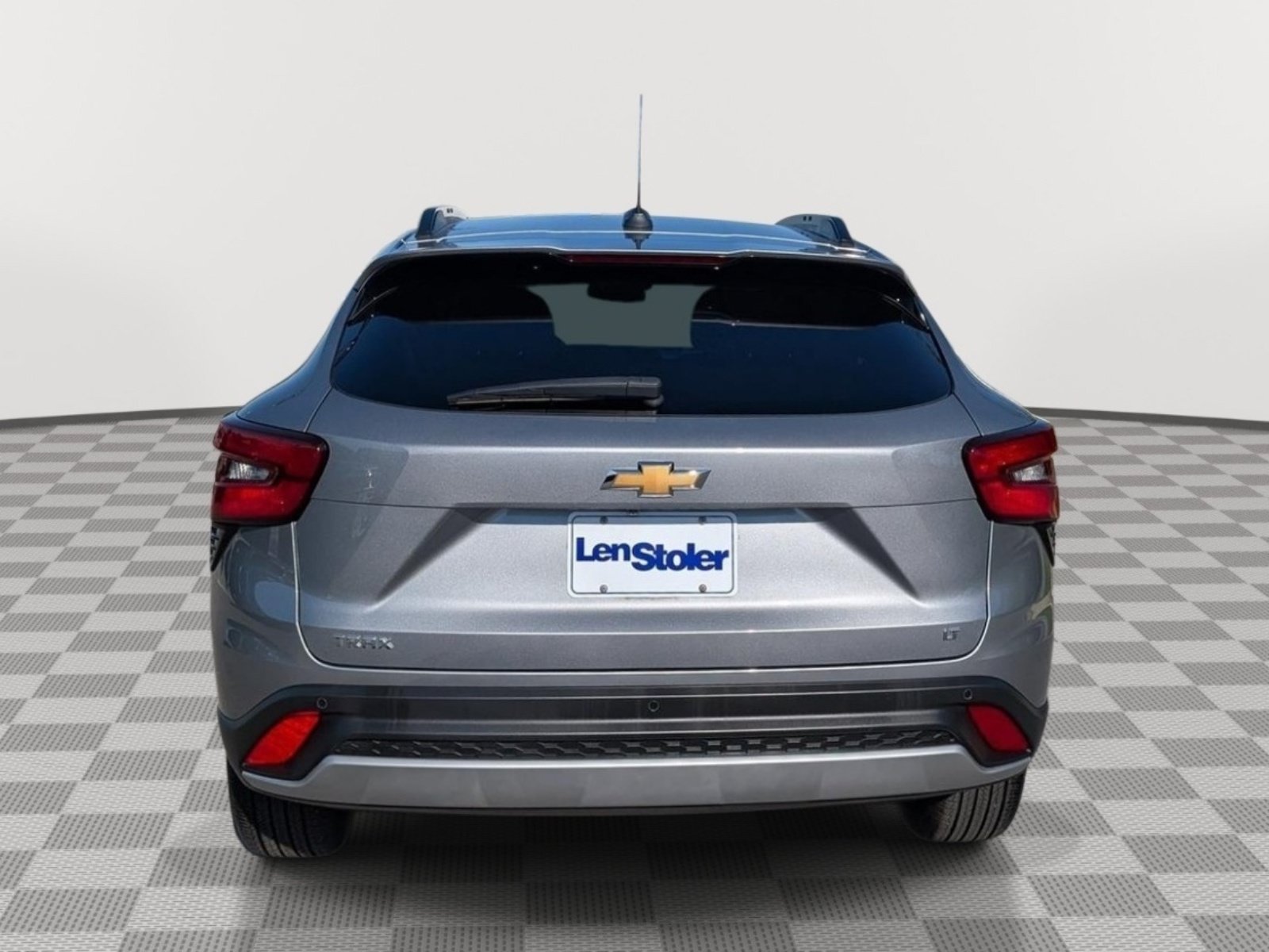 Used 2024 Chevrolet Trax LT w/ Driver Confidence Package FWD image 4