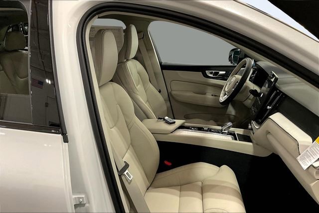 New 2026 Volvo XC60 B5 Ultra w/ Climate Package image 12