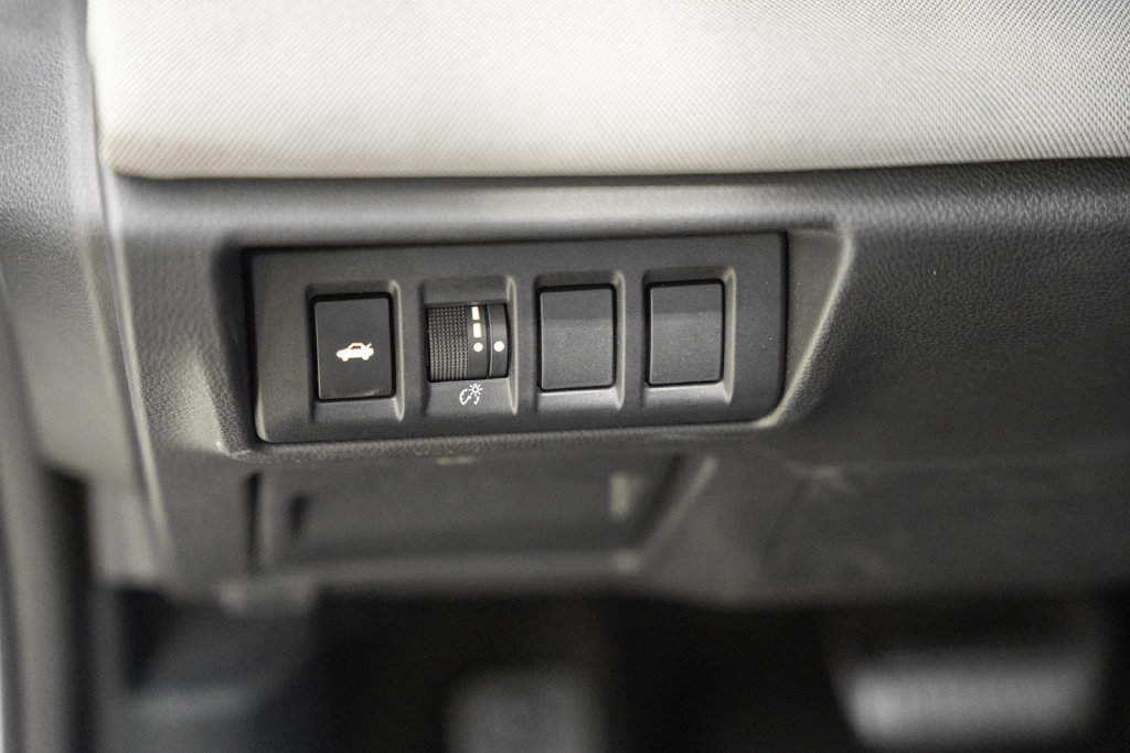 Used 2023 Subaru Legacy Premium AWD/4WD image 34