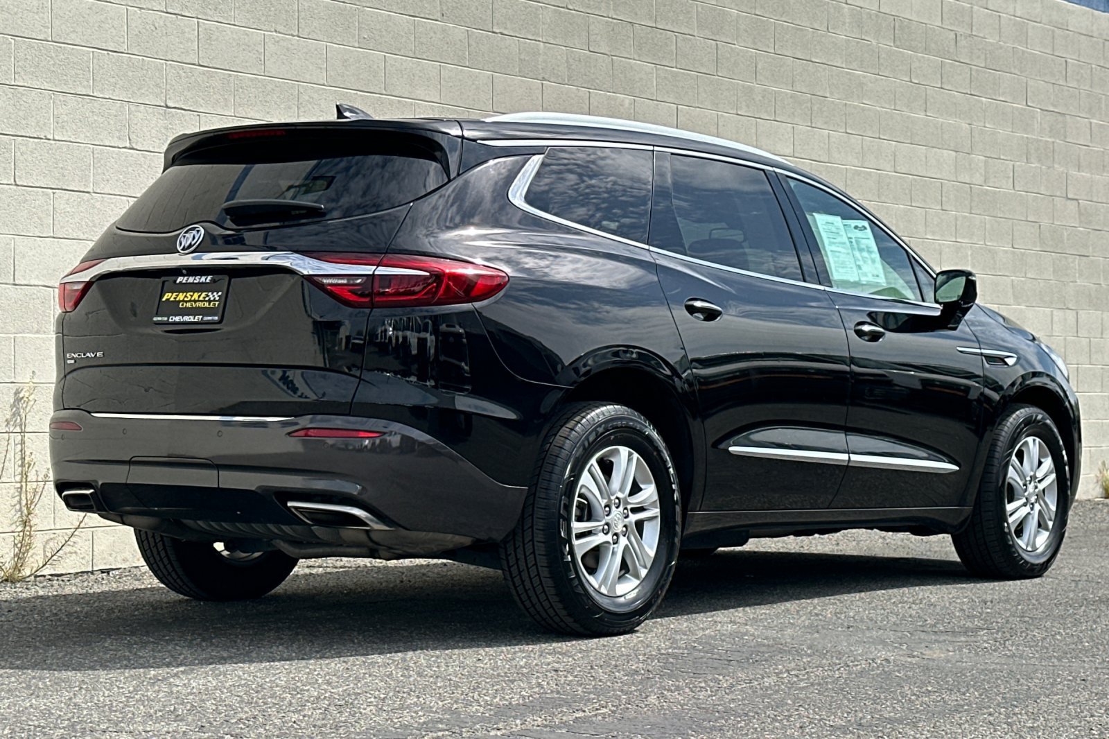 Certified 2020 Buick Enclave Essence w/ Sound and Sites Package AWD/4WD image 4