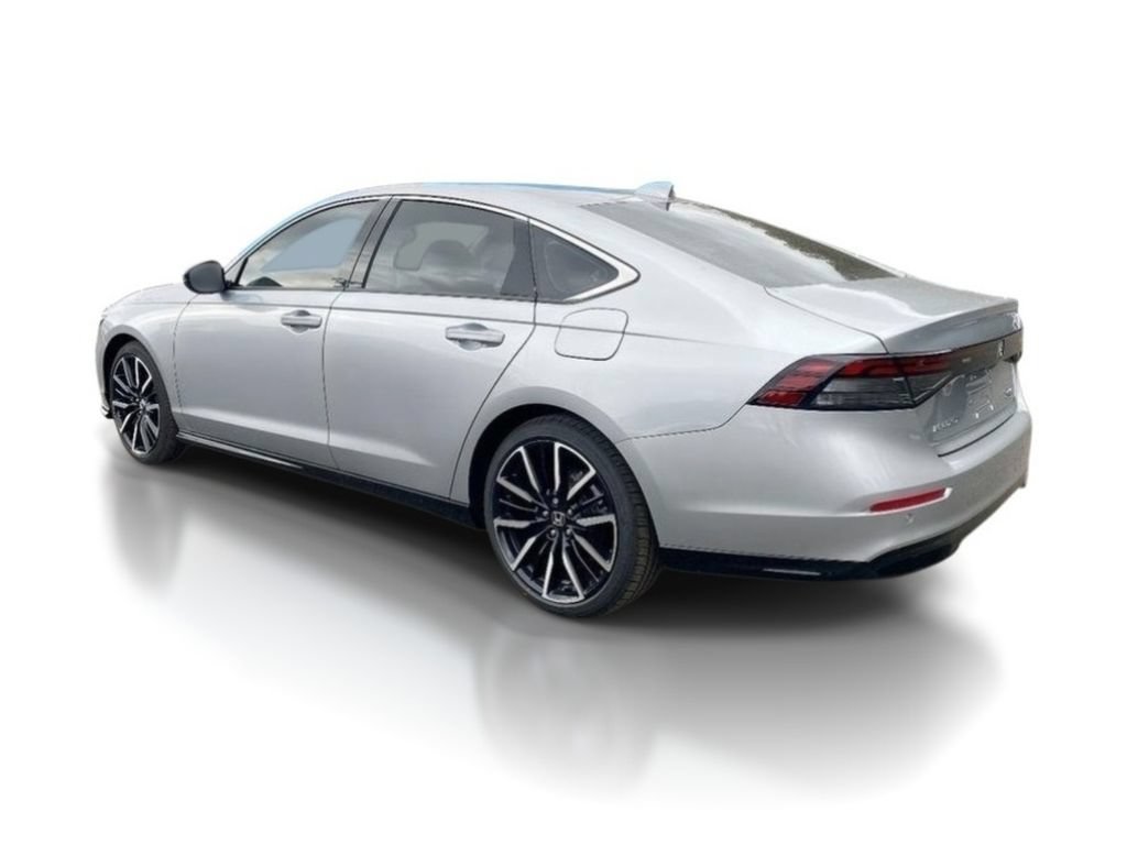 New 2025 Honda Accord Touring image 5
