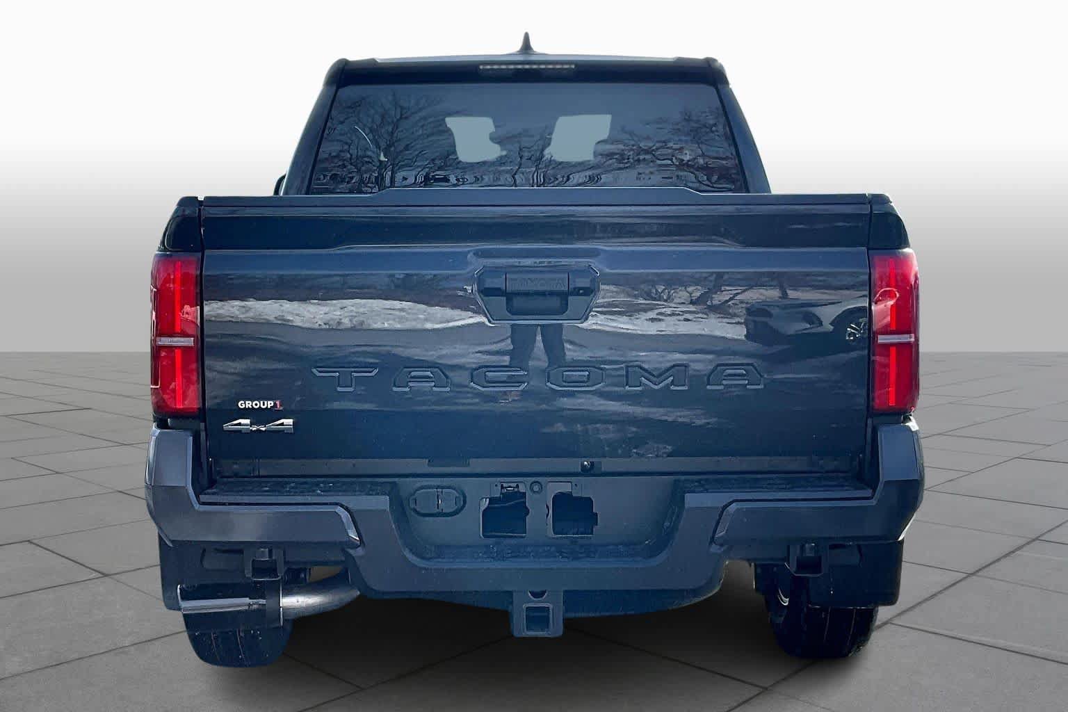 Used 2026 Toyota Tacoma SR5 AWD/4WD image 4