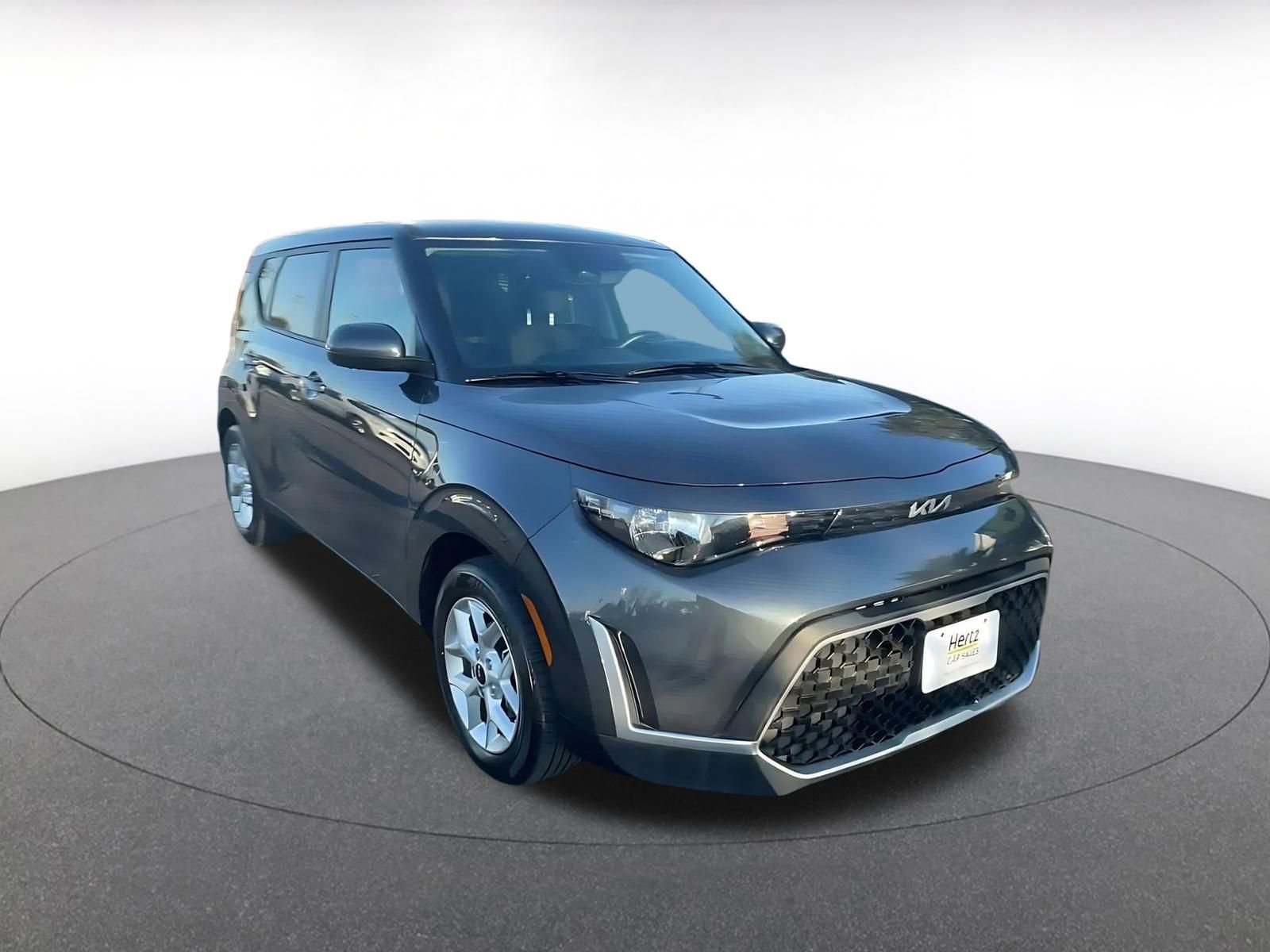 Used 2025 Kia Soul LX w/ LX Technology Package image 3