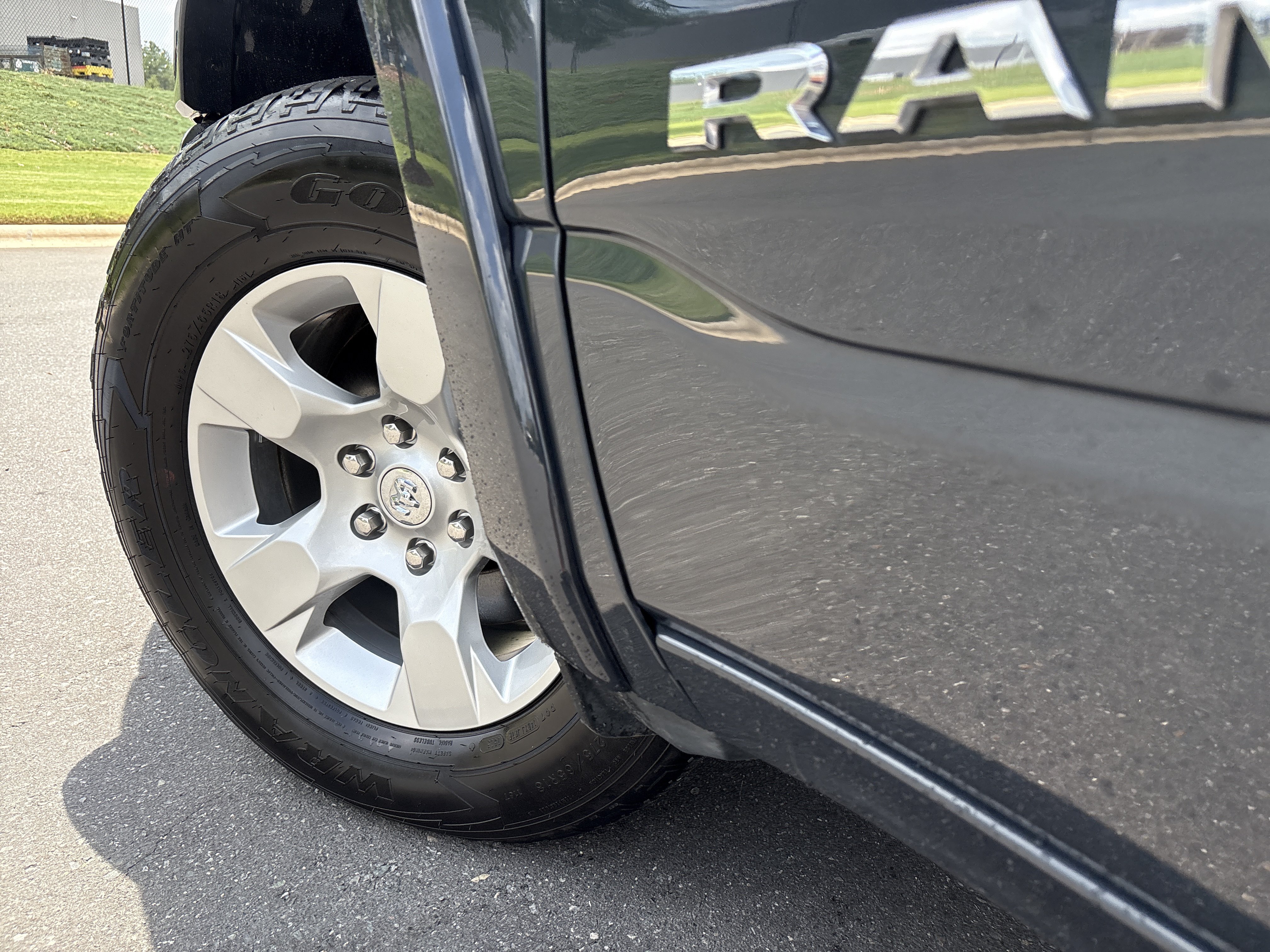 Used 2025 RAM 1500 Big Horn AWD/4WD image 12