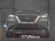 Used 2023 Nissan Rogue SV image 2