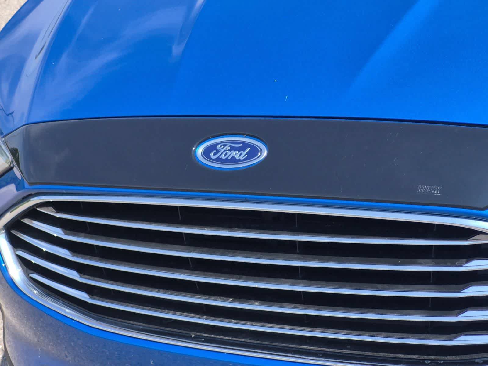 Used 2020 Ford Fusion SE FWD image 12