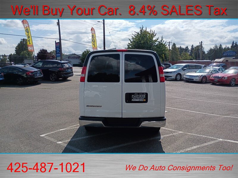 Used 2017 Chevrolet Express 3500 LT w/ LT Preferred Equipment Group RWD image 7
