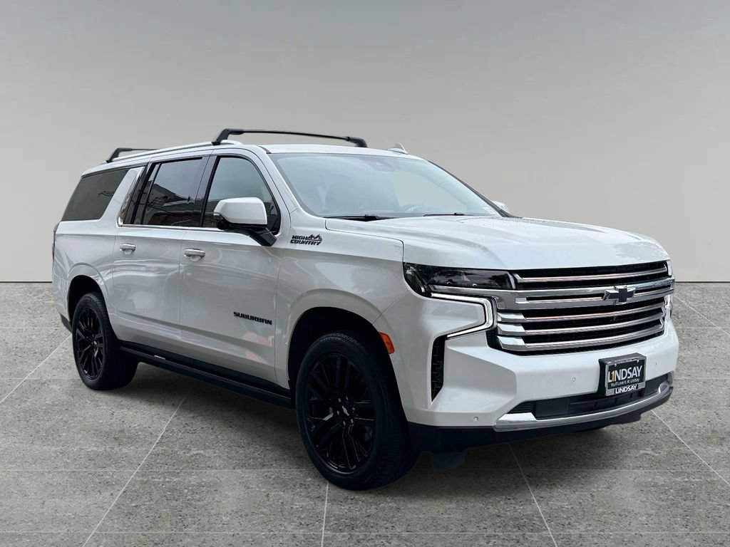 Used 2023 Chevrolet Suburban High Country w/ Premium Package 2 AWD/4WD image 9