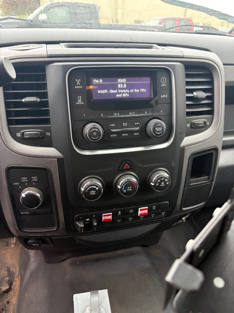 Used 2015 RAM 2500 Tradesman w/ Protection Group AWD/4WD image 16