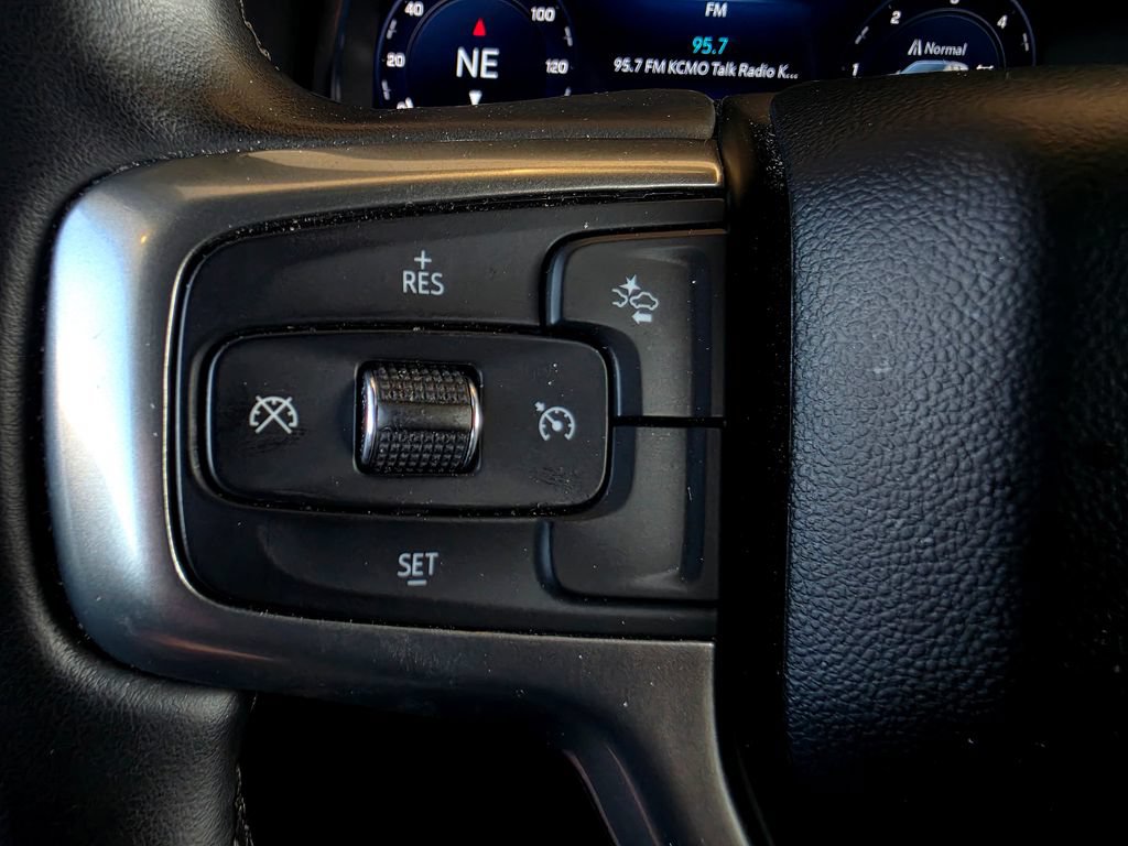 Used 2024 Chevrolet Suburban LT AWD/4WD image 26