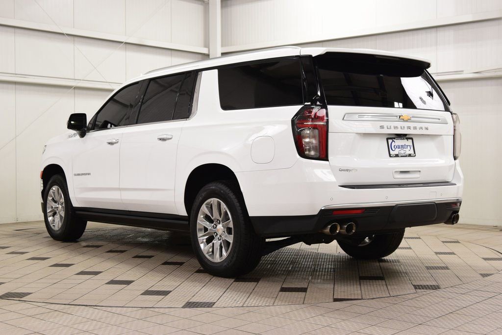 Used 2024 Chevrolet Suburban High Country AWD/4WD image 6
