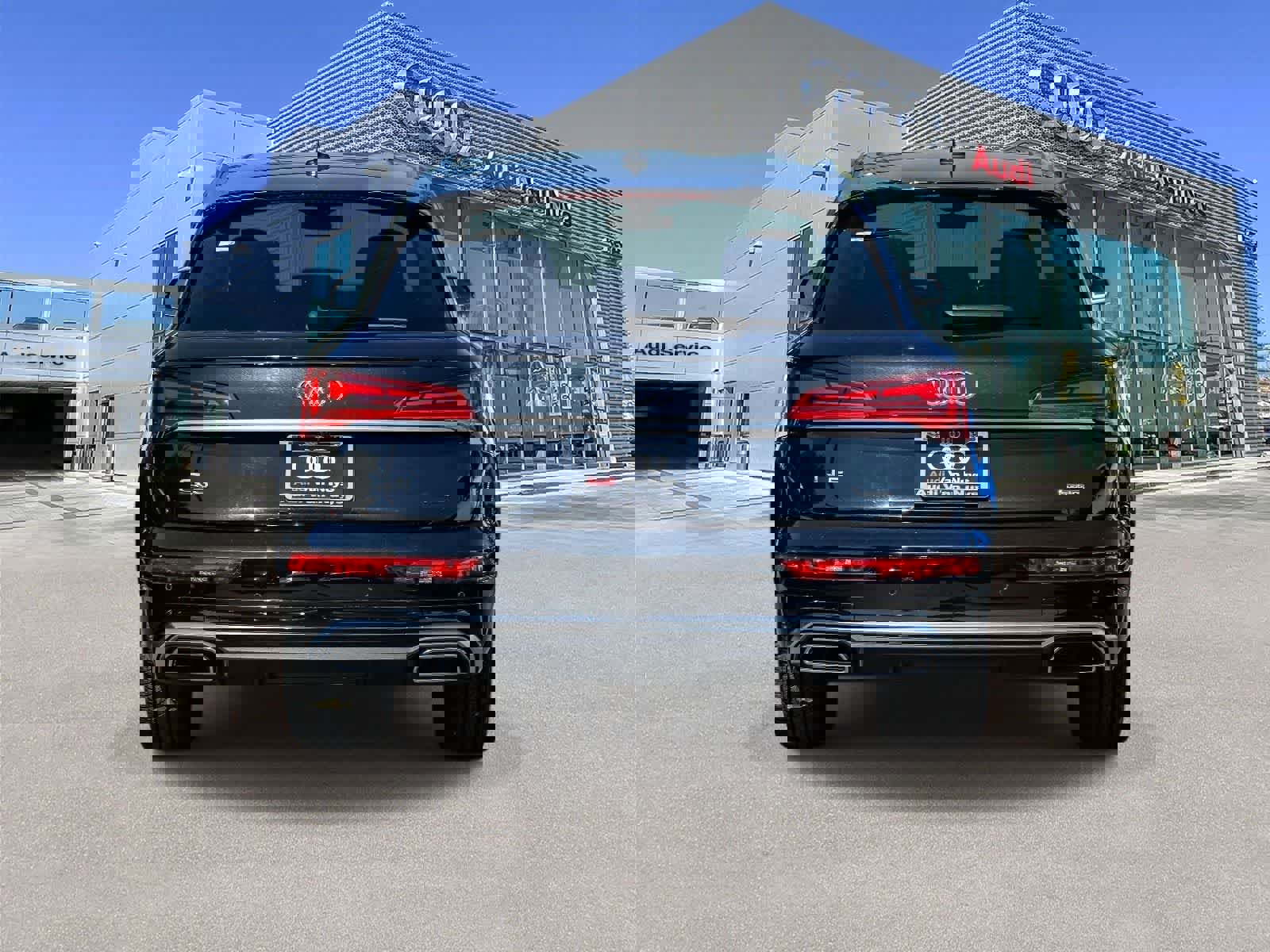 Used 2023 Audi Q5 2.0T Premium w/ Convenience Package video 3