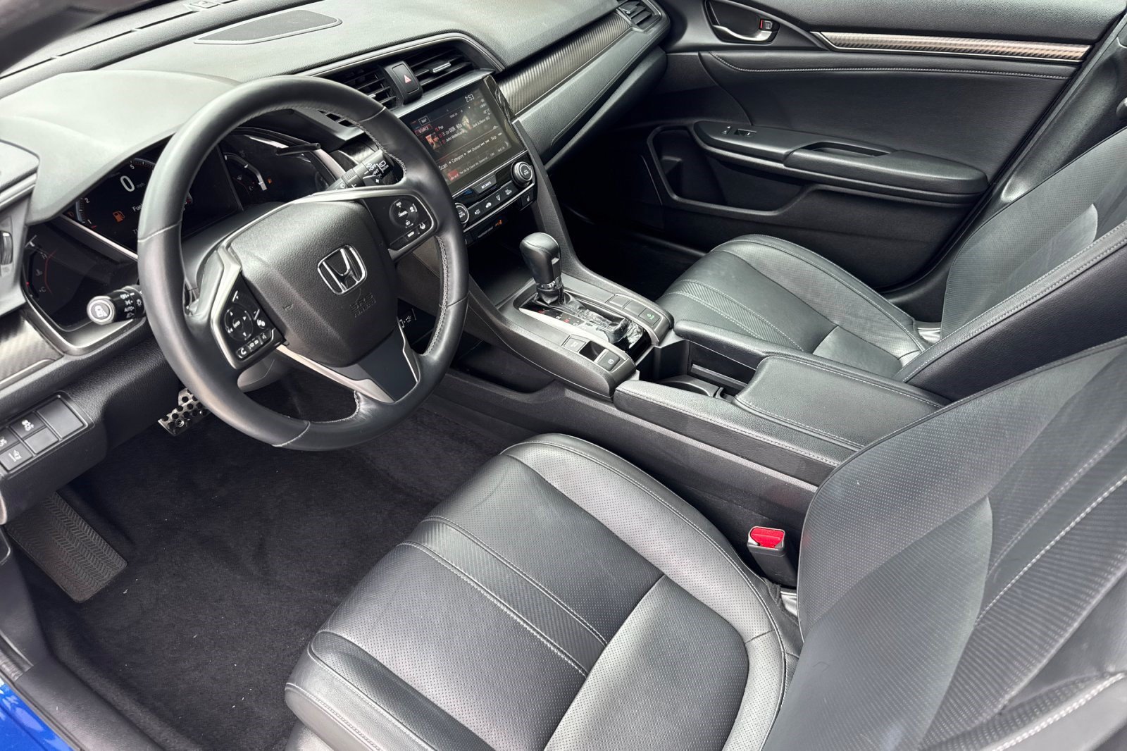 Used 2018 Honda Civic Sport Touring image 4