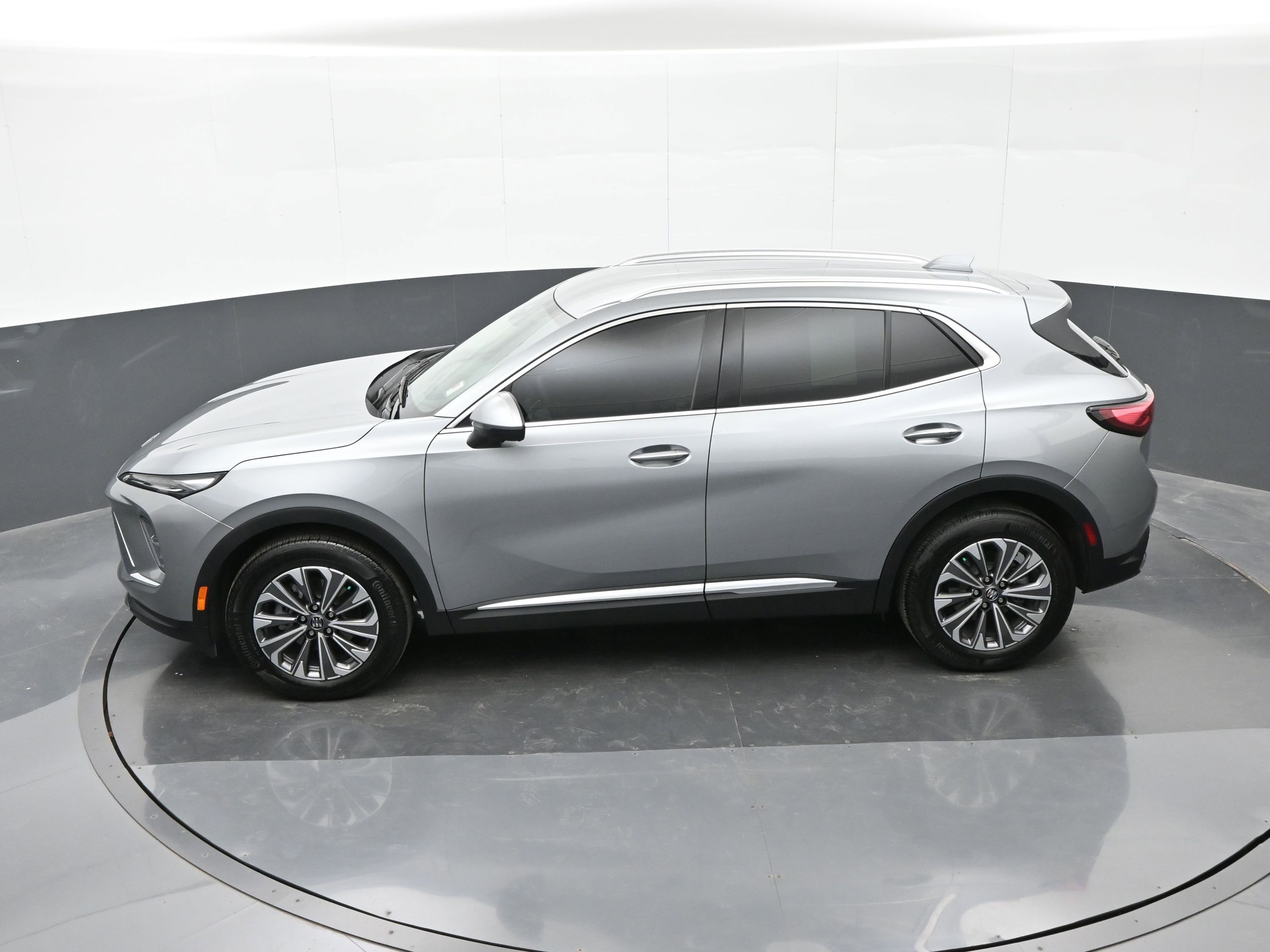 Used 2024 Buick Envision Preferred image 37