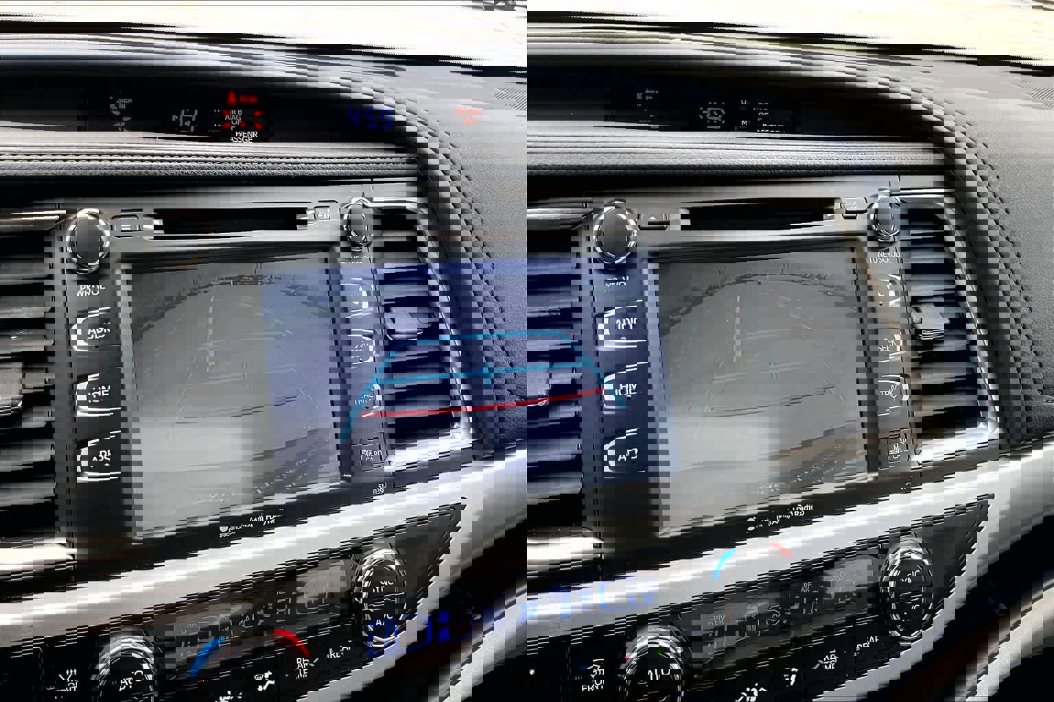 Used 2019 Toyota Highlander XLE image 26