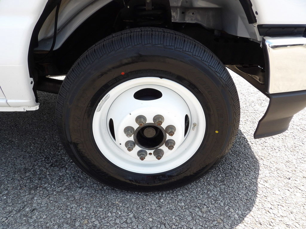 Used 2024 Ford E-450 and Econoline 450 Super Duty w/ Power Windows & Locks Group RWD image 45