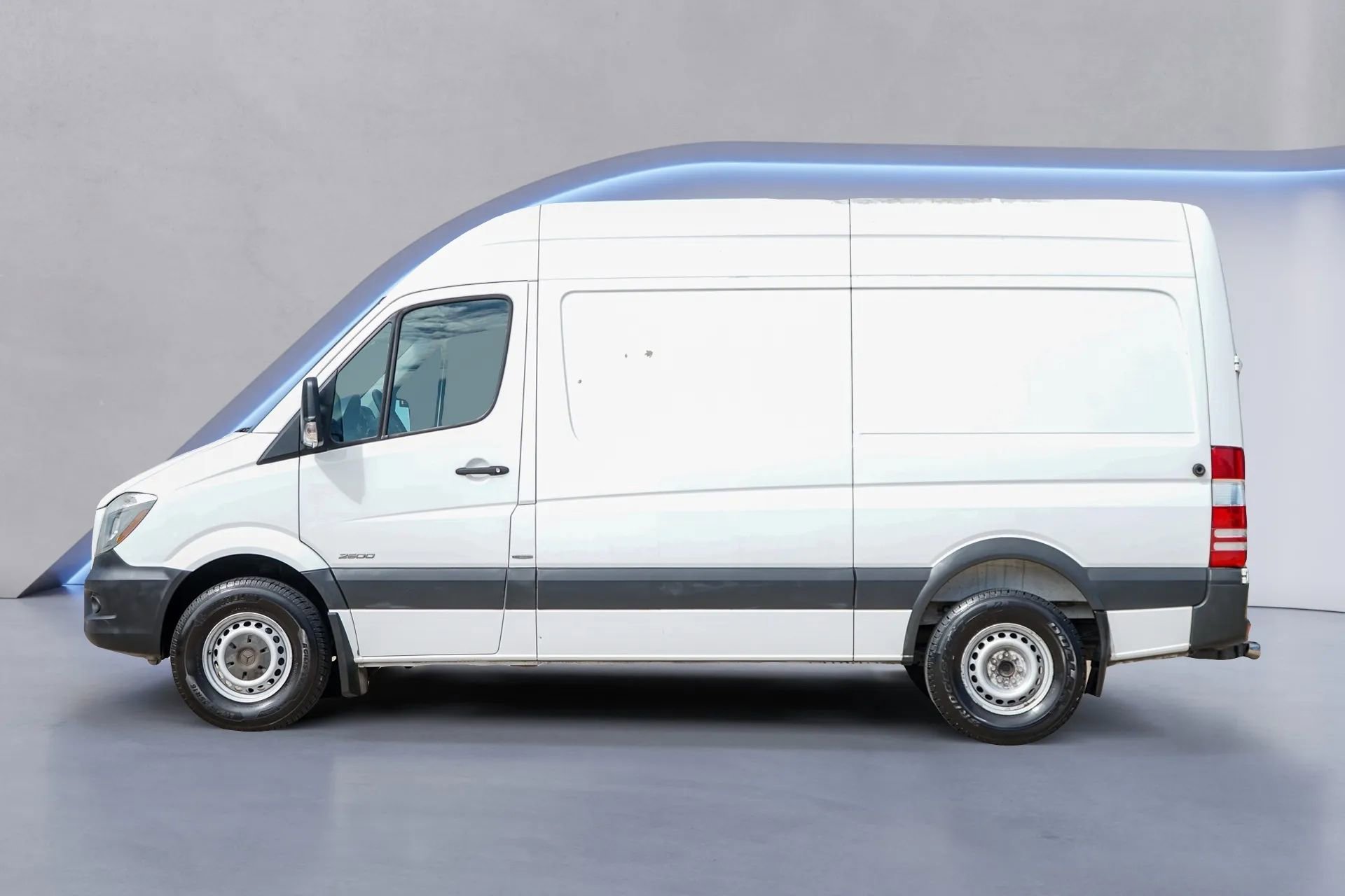 Used 2016 Mercedes-Benz Sprinter 2500 image 4