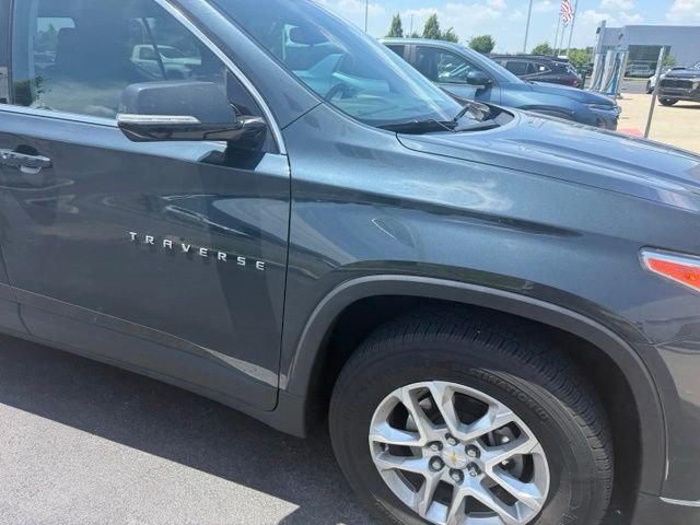 Used 2018 Chevrolet Traverse LT FWD image 19