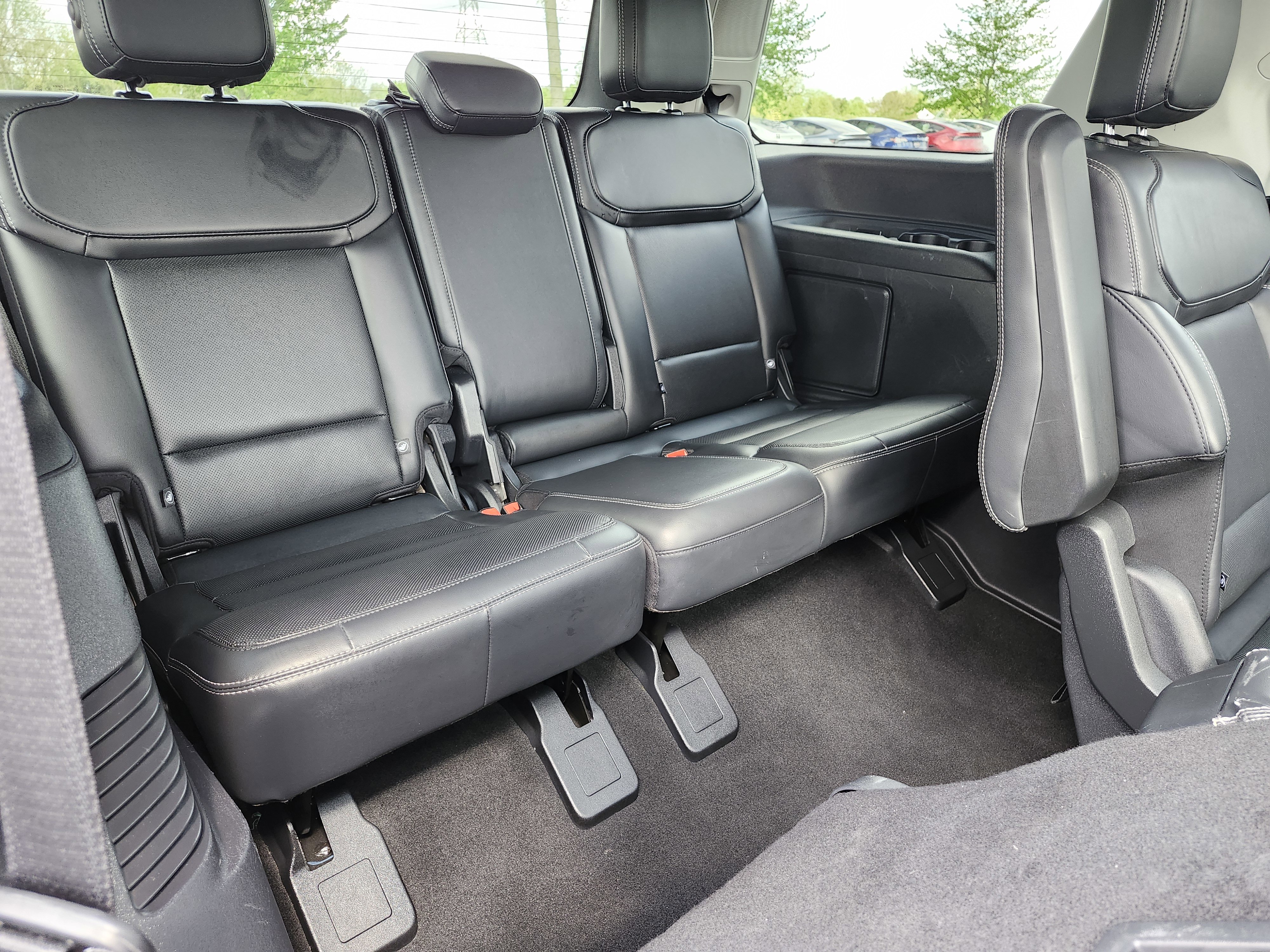 Used 2025 Ford Expedition Platinum AWD/4WD image 24