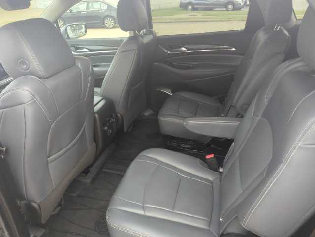 Used 2021 Buick Enclave Essence FWD image 18