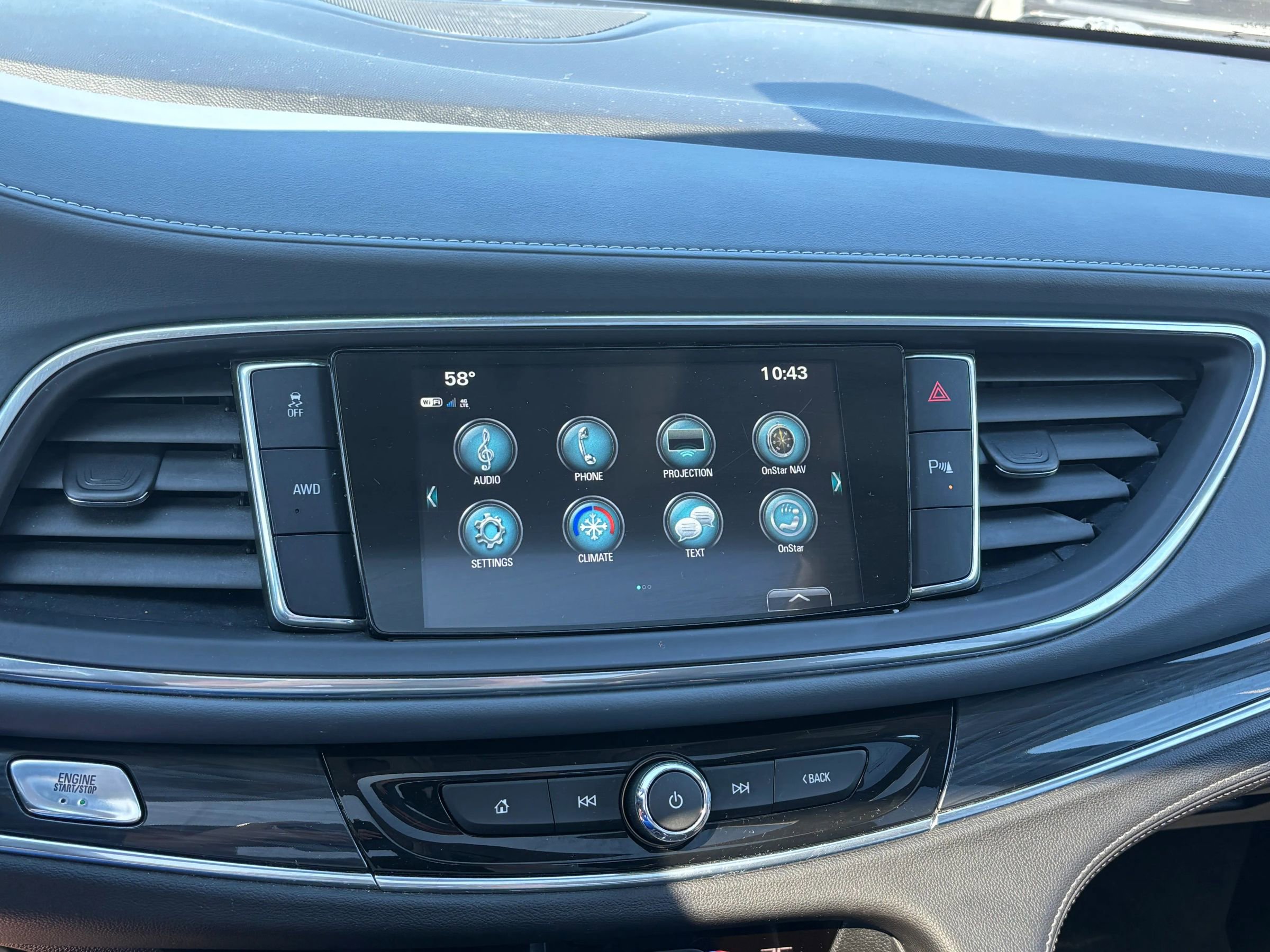 Used 2019 Buick Enclave Essence AWD/4WD image 21
