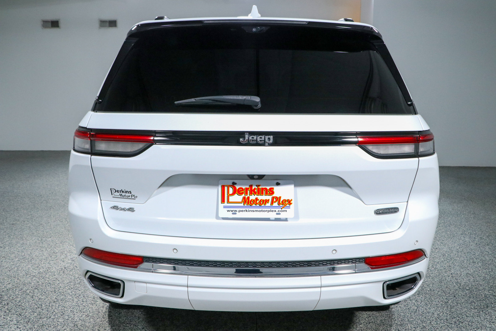 Used 2022 Jeep Grand Cherokee Overland w/ Adv Protech Group III AWD/4WD image 8