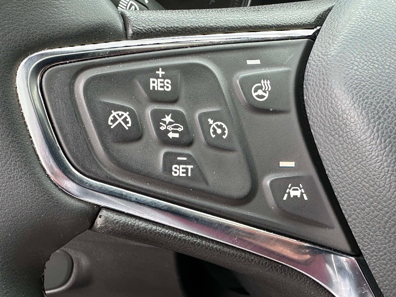 Used 2024 Chevrolet Equinox LT AWD/4WD image 23