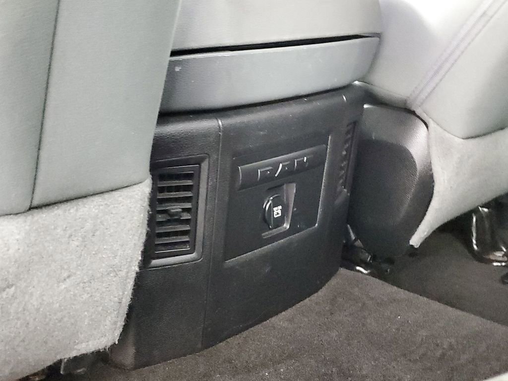 Used 2018 RAM 1500 SLT image 28