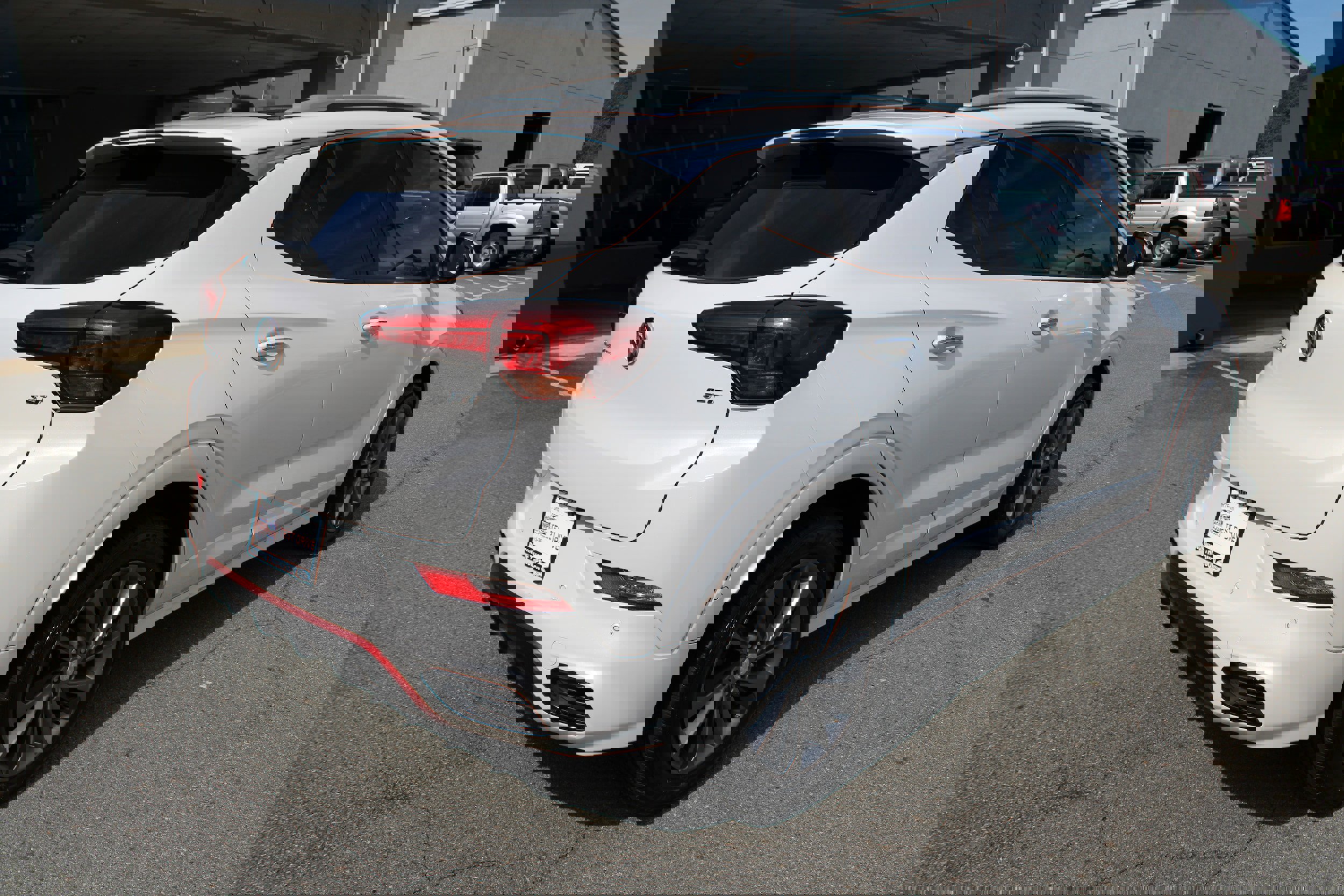 Used 2020 Buick Encore GX Essence w/ Experience Buick Package image 3