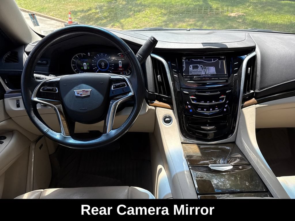Used 2019 Cadillac Escalade Premium Luxury AWD/4WD image 25