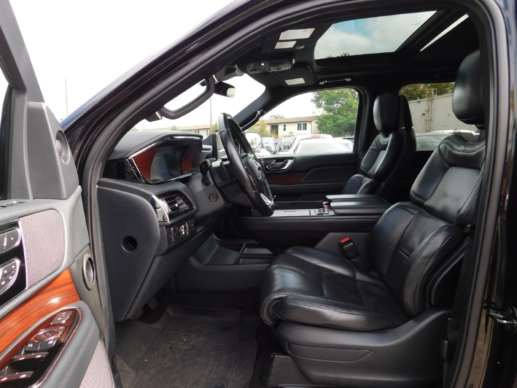 Used 2022 Lincoln Navigator L Reserve AWD/4WD image 26