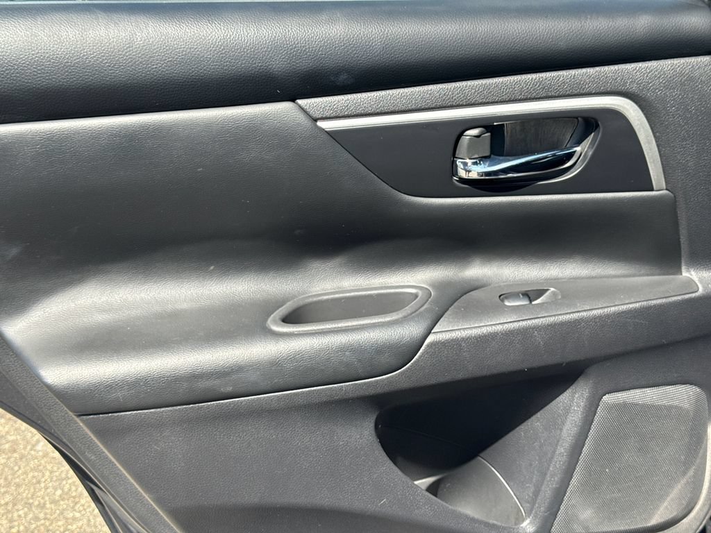 Used 2017 Nissan Altima 2.5 SV FWD image 21