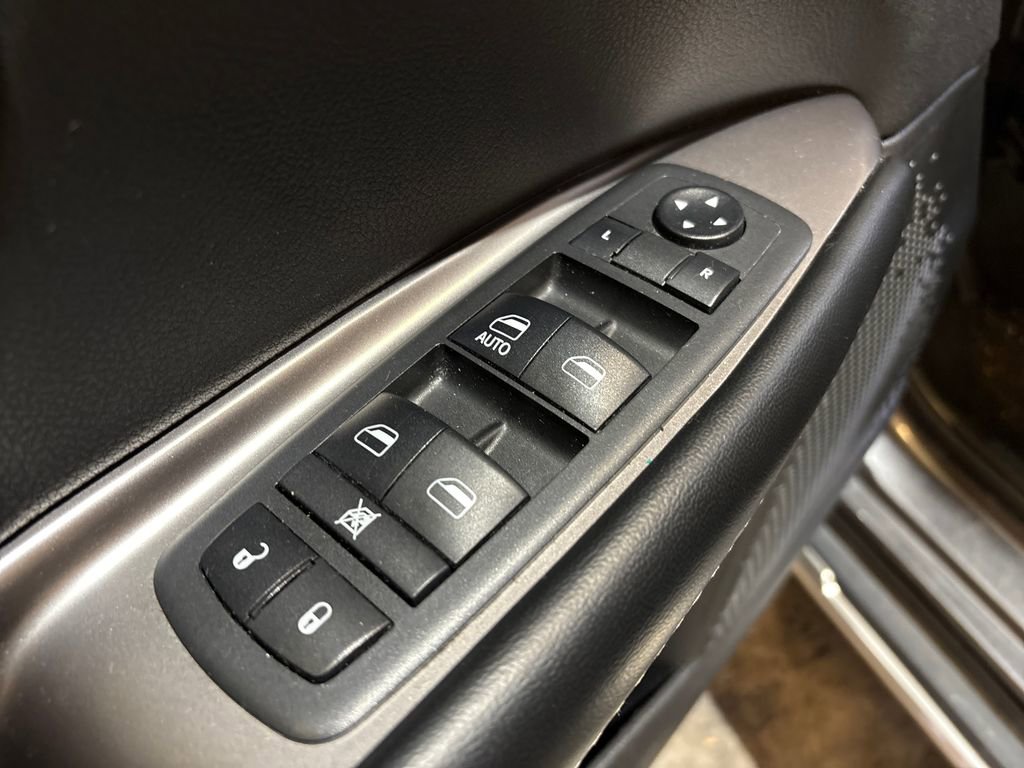 Used 2018 Dodge Journey Crossroad image 11