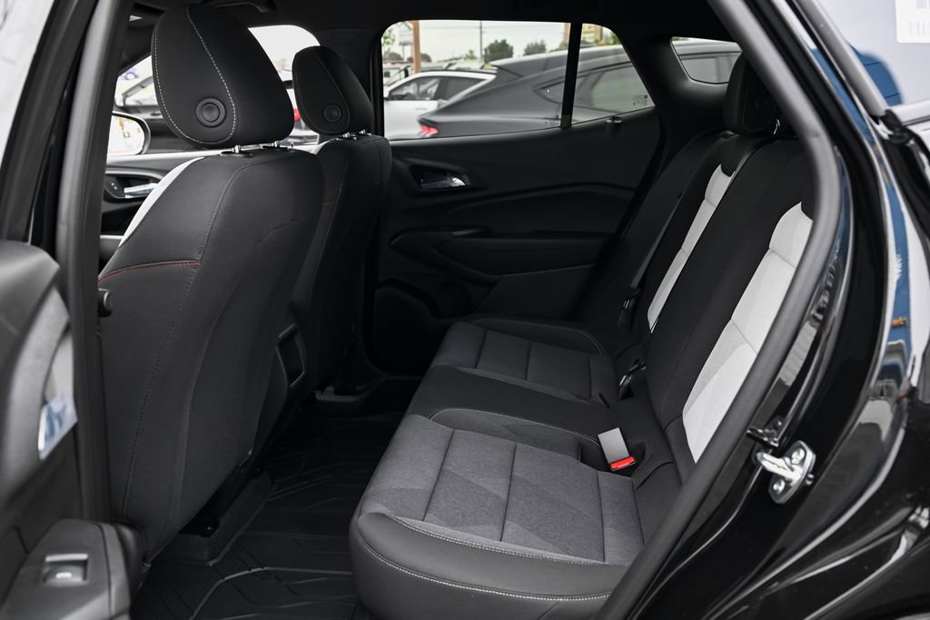 New 2026 Chevrolet Trax RS w/ Driver Confidence Package FWD image 29