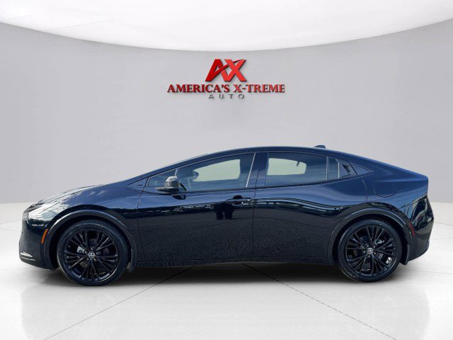 Used 2025 Toyota Prius image 2
