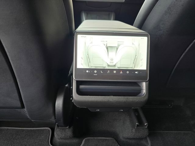 Used 2026 Tesla Model Y Long Range image 39