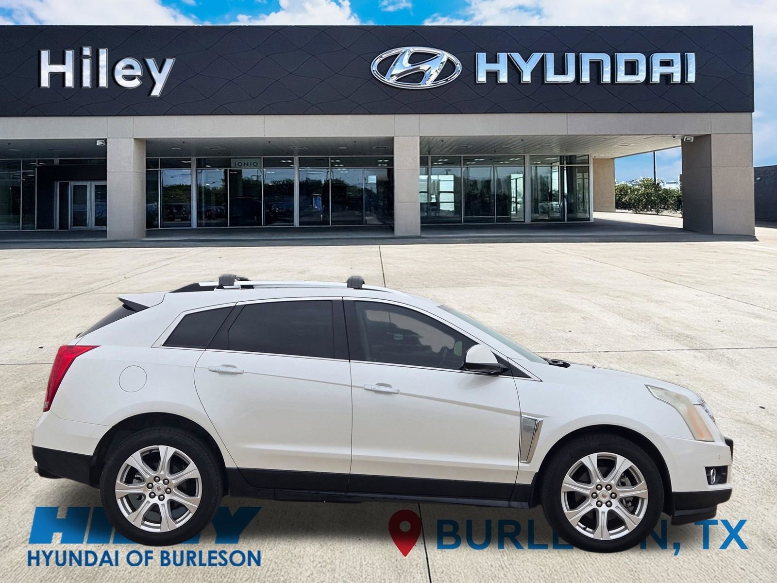 Used 2015 Cadillac SRX Performance w/ Driver Awareness Package image 3