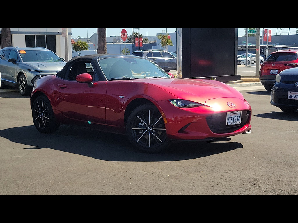 Certified 2026 MAZDA MX-5 Miata Grand Touring w/ Weather Package RWD image 27